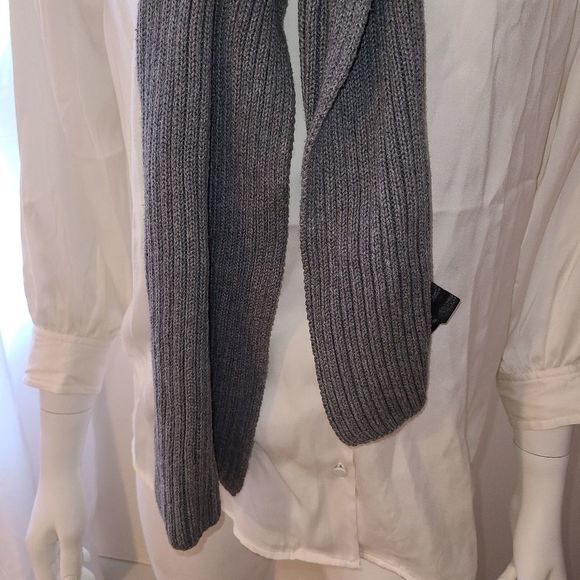 H&M Scarf - Picture 12 of 12